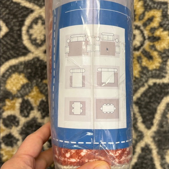 Luxurious Comfort Area Rug - Red - Picture 4 of 5